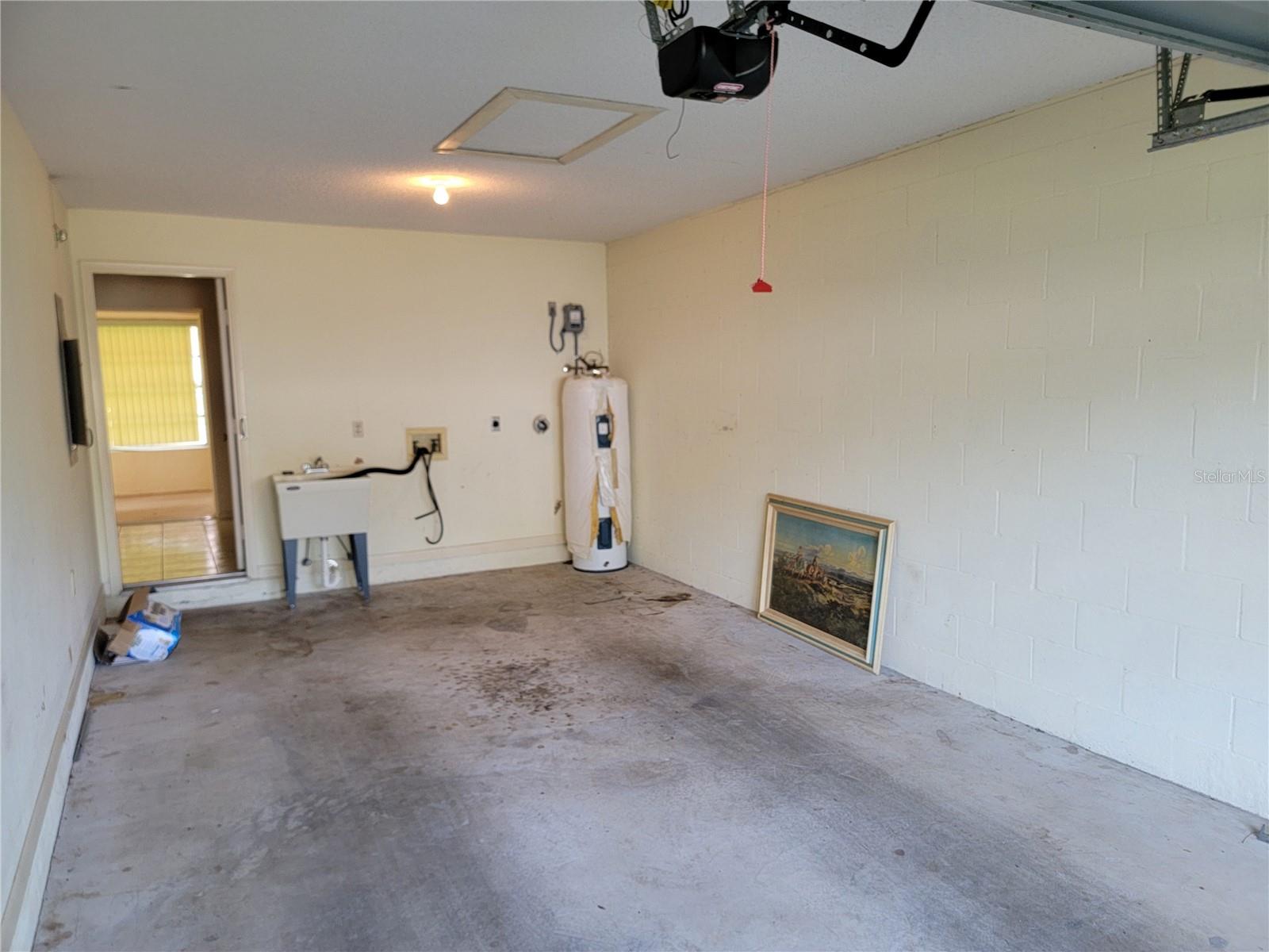 ON TOP OF THE WORLD - Residential