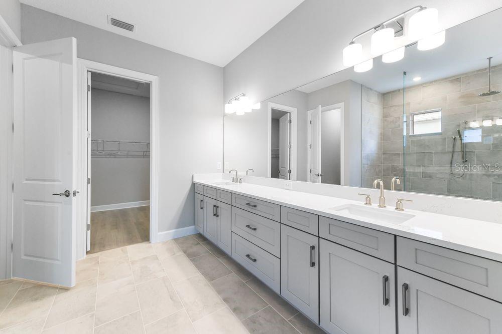 AZARIO ESPLANADE - Residential