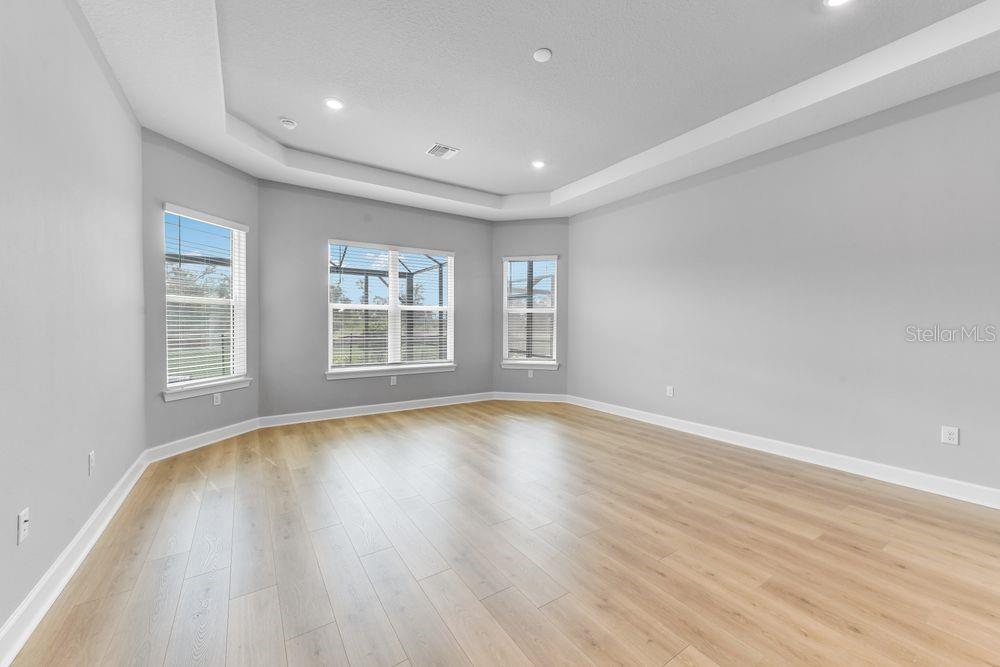 AZARIO ESPLANADE - Residential