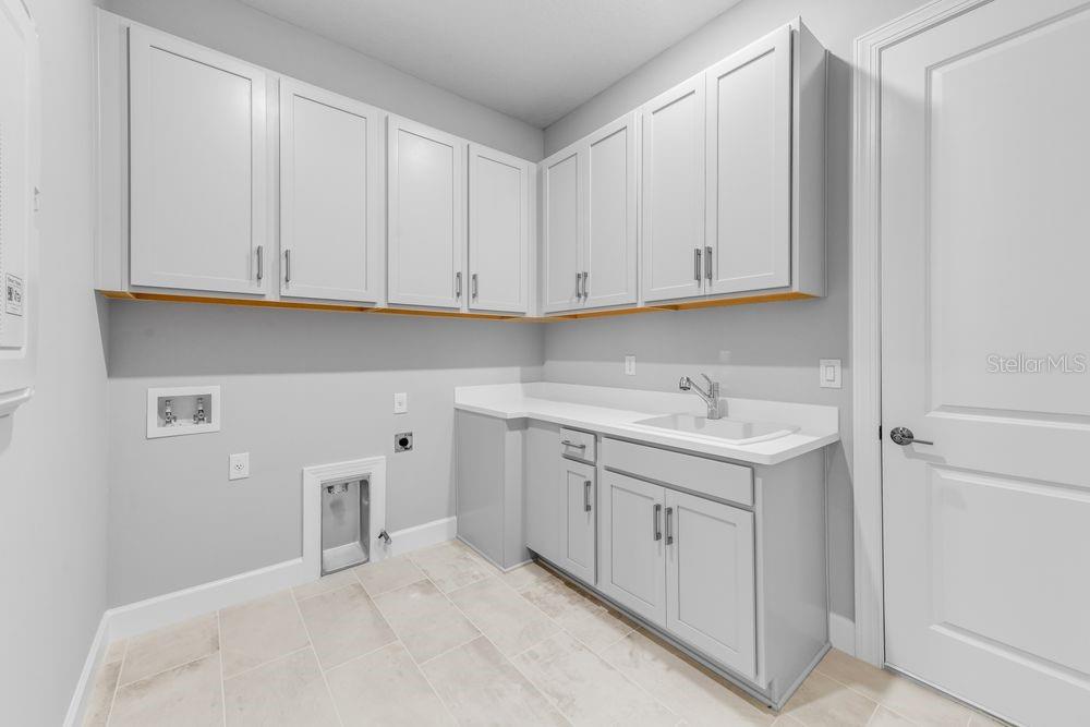 AZARIO ESPLANADE - Residential