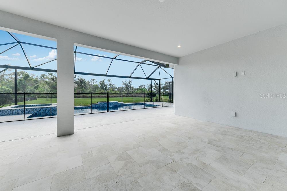 AZARIO ESPLANADE - Residential