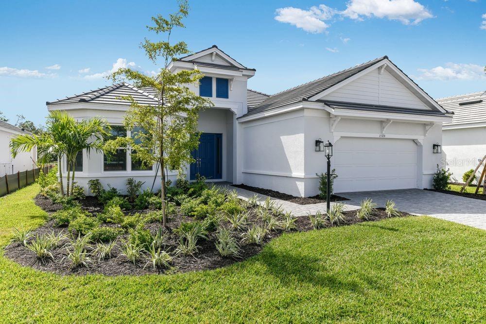 AZARIO ESPLANADE - Residential