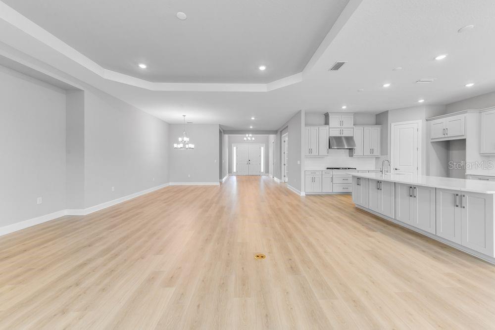 AZARIO ESPLANADE - Residential