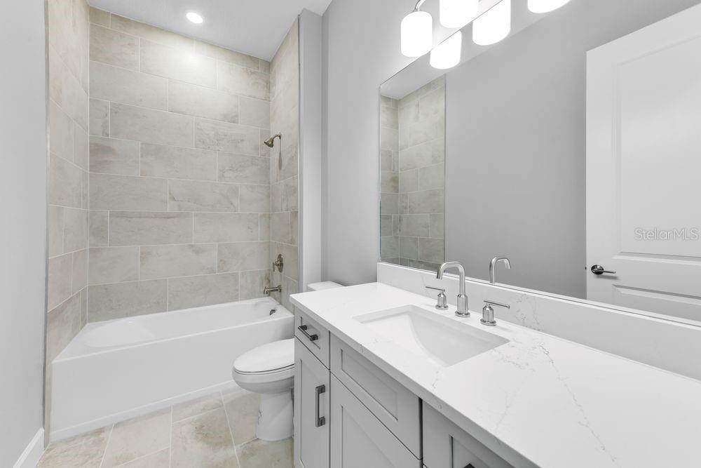 AZARIO ESPLANADE - Residential