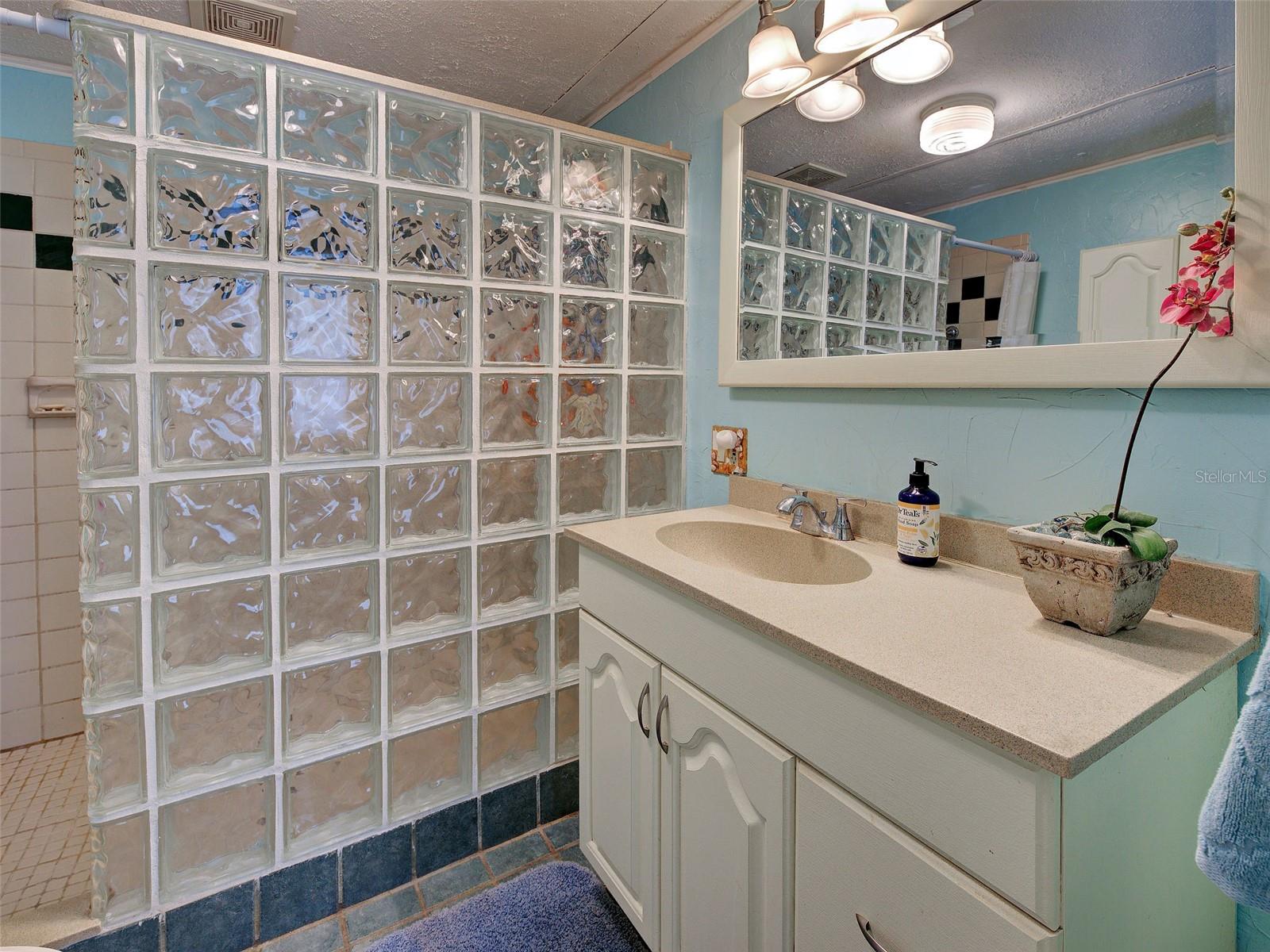 OAK GROVE - Residential