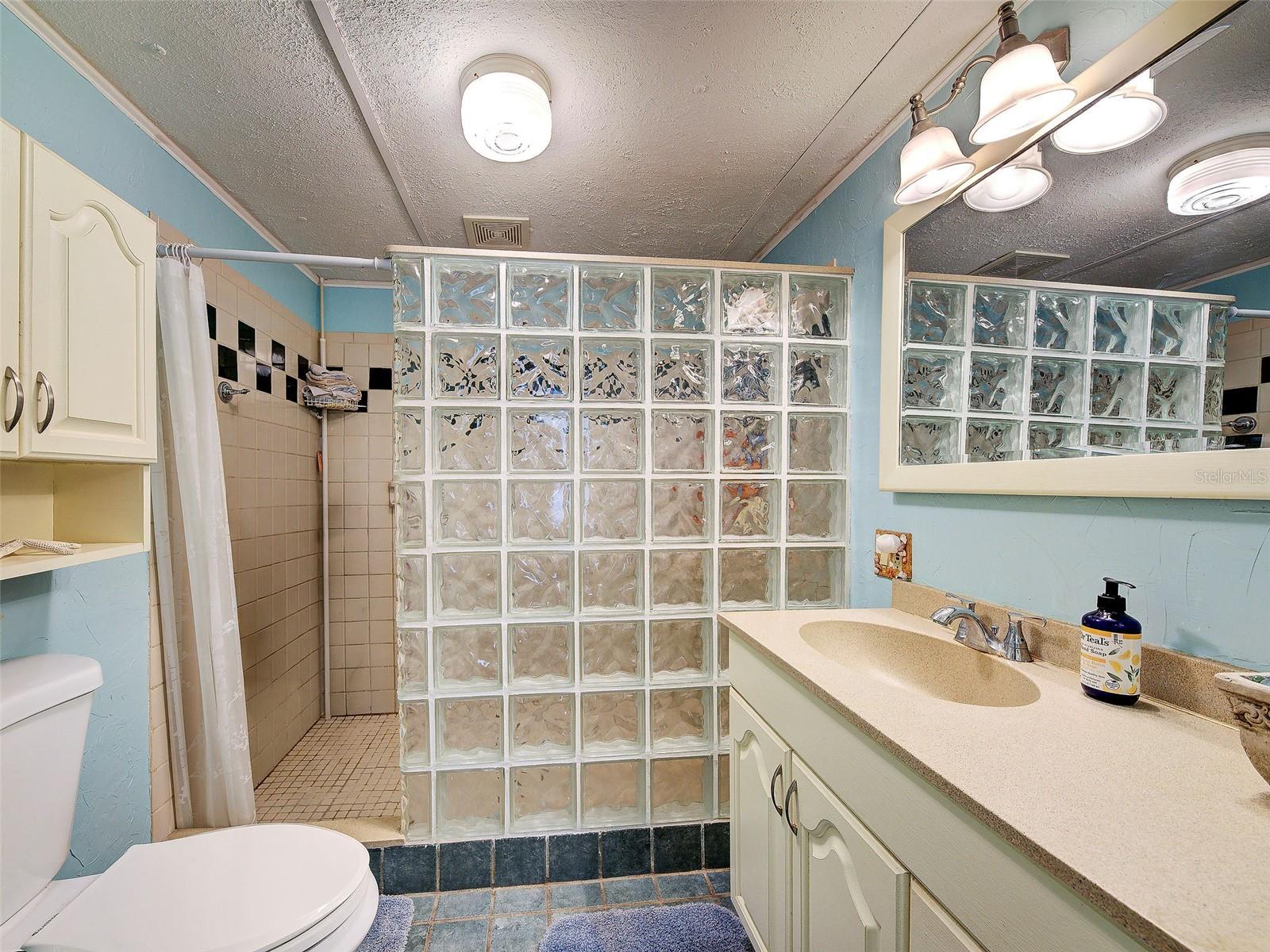 OAK GROVE - Residential