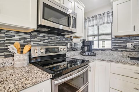 Tiny photo for 1652 W Schwartz Boulevard, The Villages, FL 32159 (MLS # G5104987)