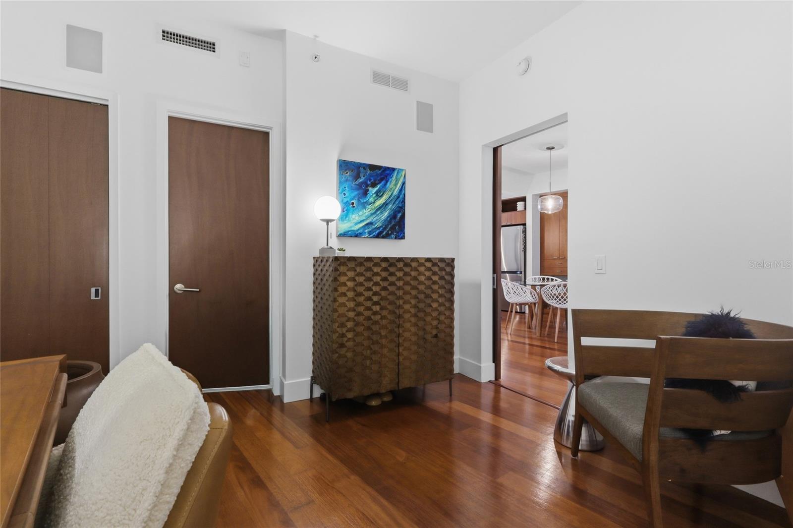 THE PLACE AT CHANNELSIDE A CON - Residential