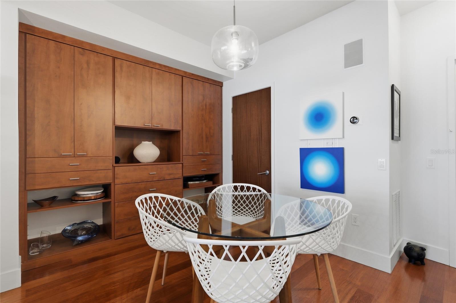 THE PLACE AT CHANNELSIDE A CON - Residential