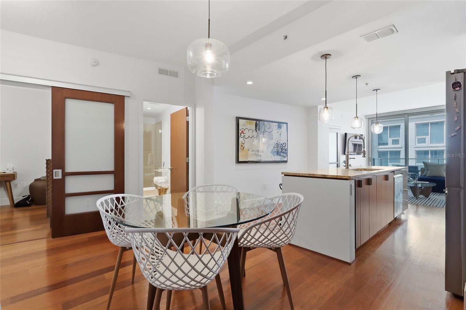 THE PLACE AT CHANNELSIDE A CON - Residential