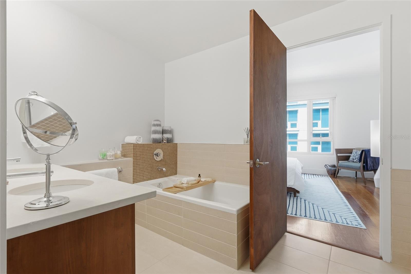THE PLACE AT CHANNELSIDE A CON - Residential