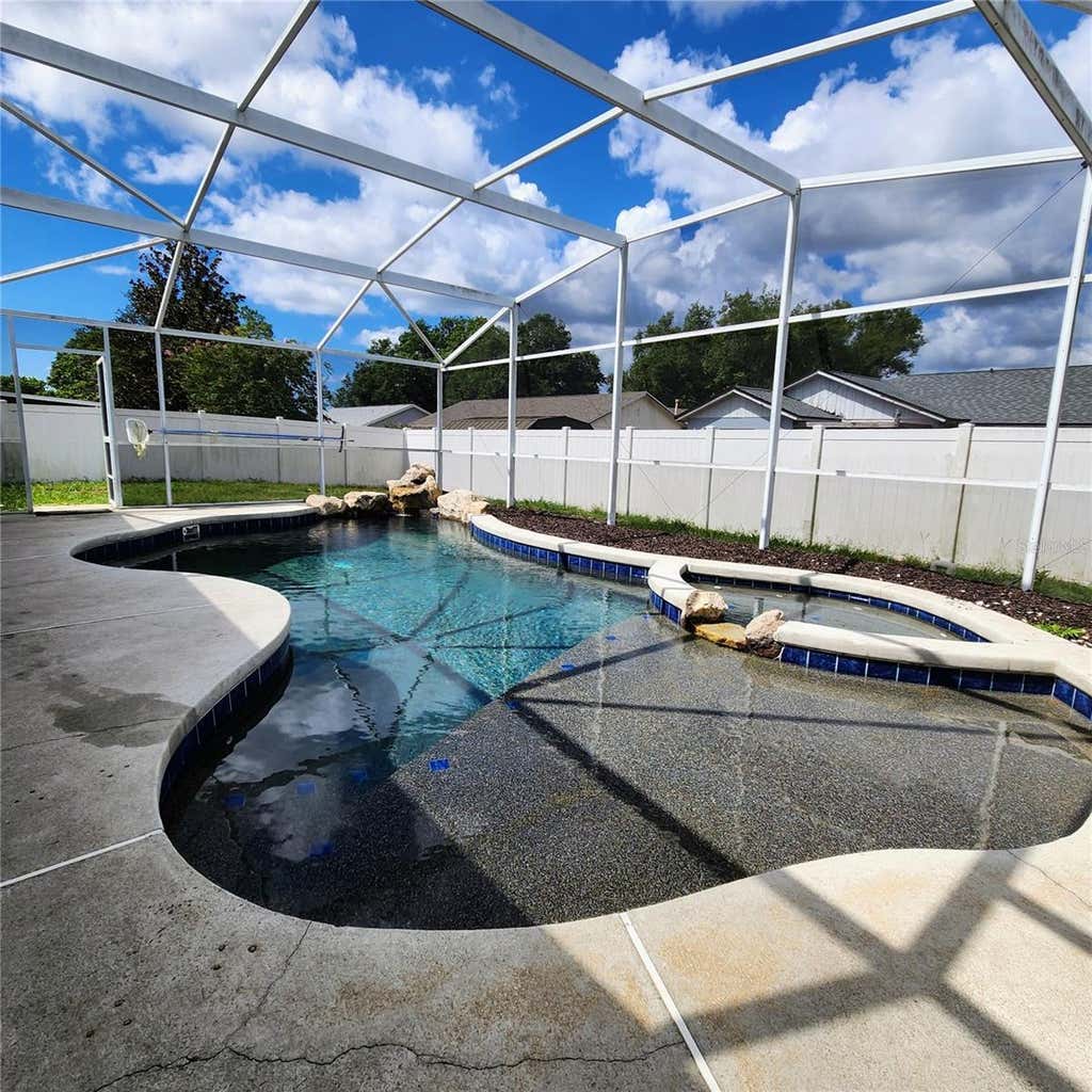Photo of 2221 Kiwi Trail, Clermont, FL 34714 (MLS # O6435714)