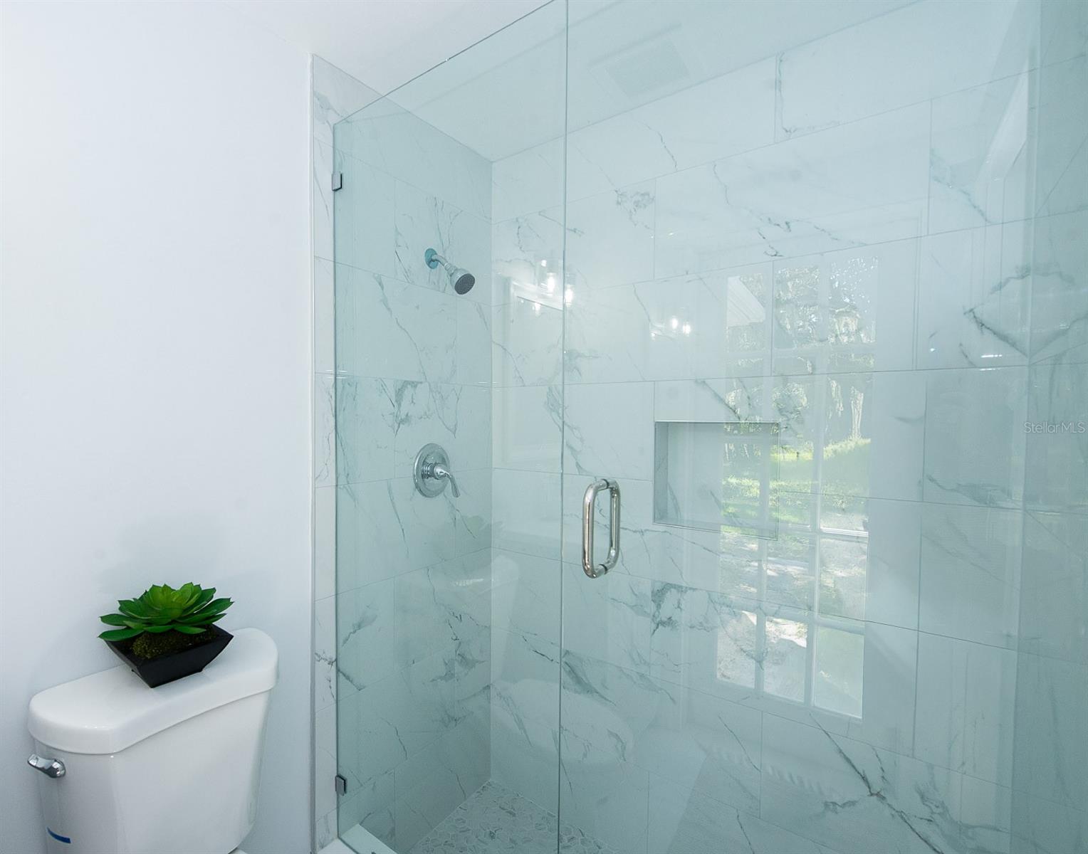 GOLDEN ACRES - Residential