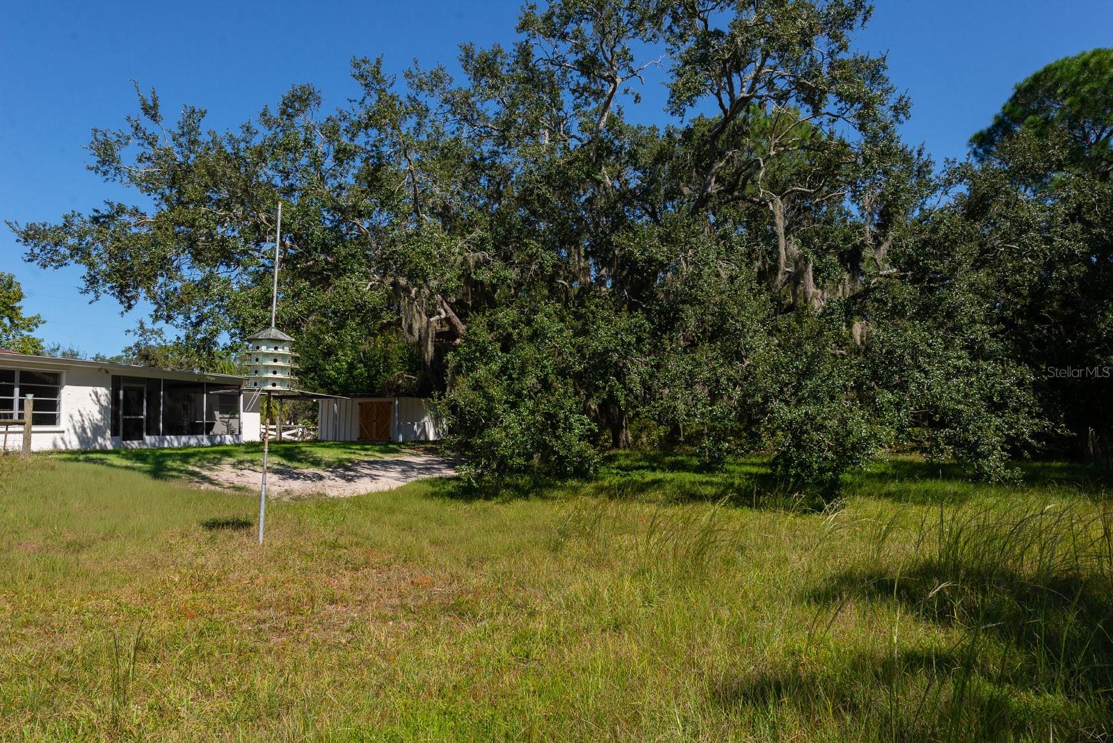 GOLDEN ACRES - Residential