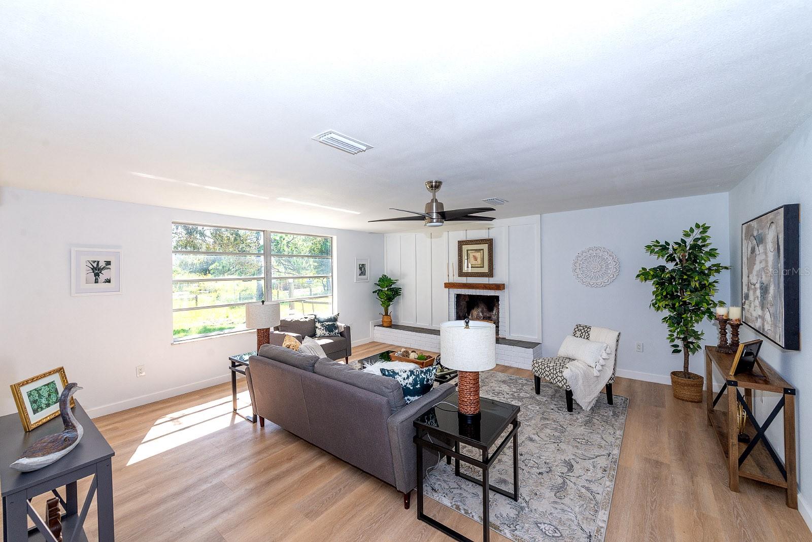 GOLDEN ACRES - Residential