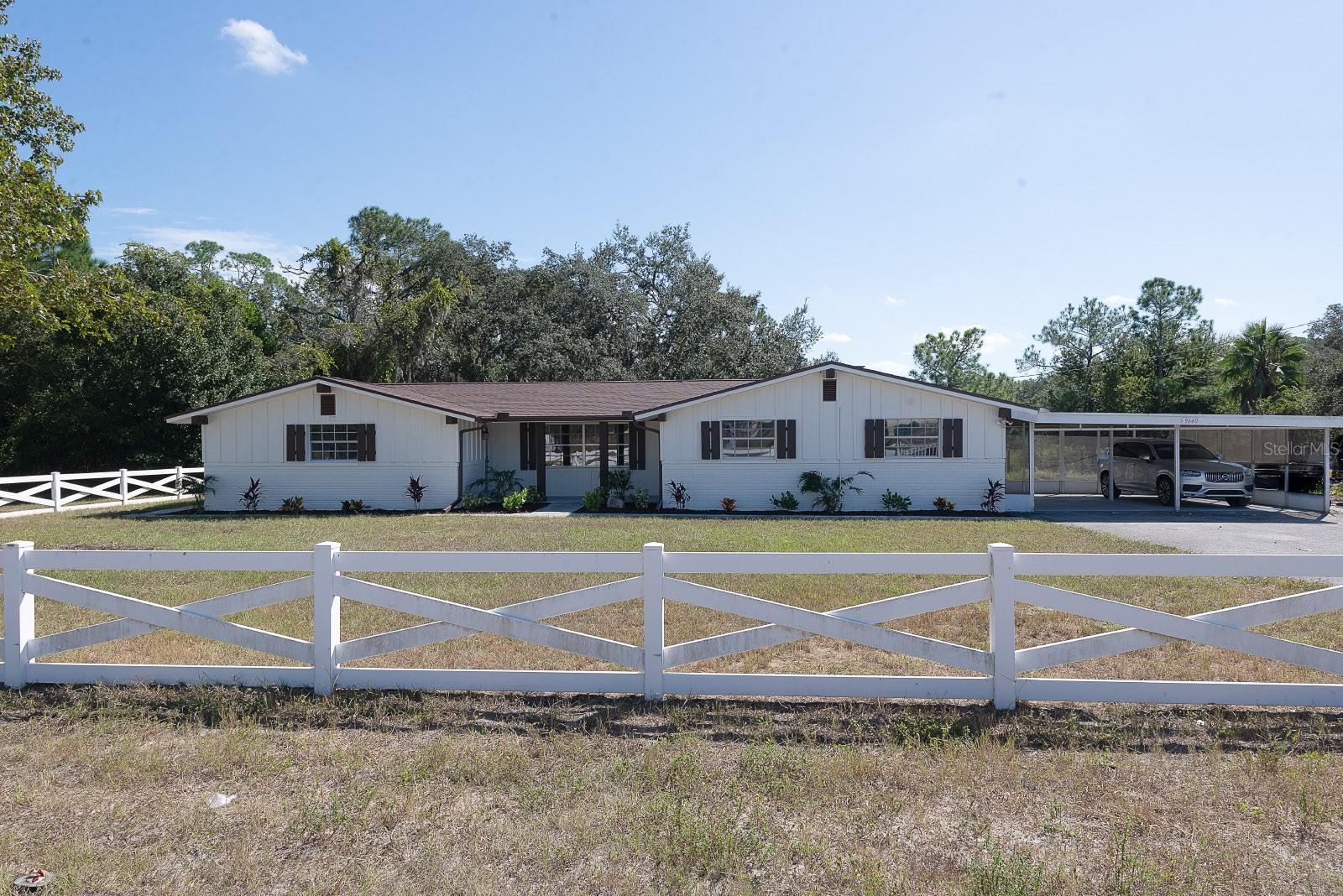 GOLDEN ACRES - Residential