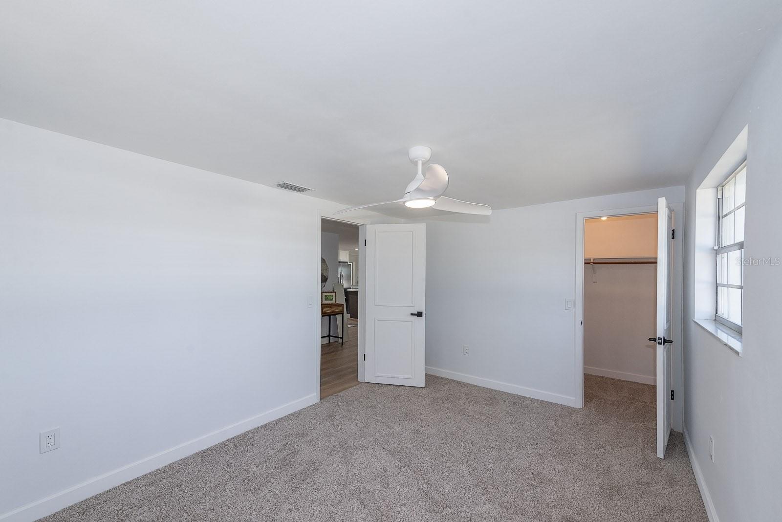 GOLDEN ACRES - Residential