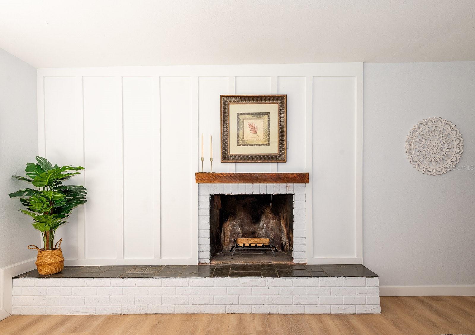 GOLDEN ACRES - Residential