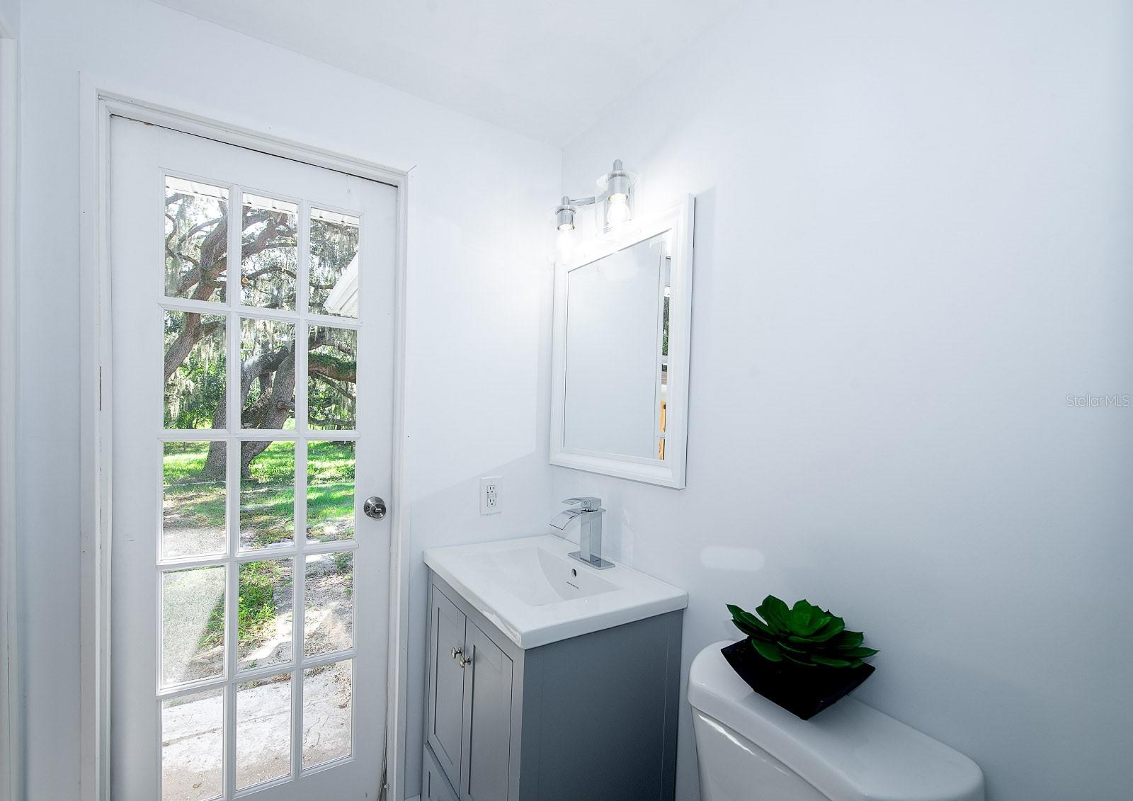 GOLDEN ACRES - Residential