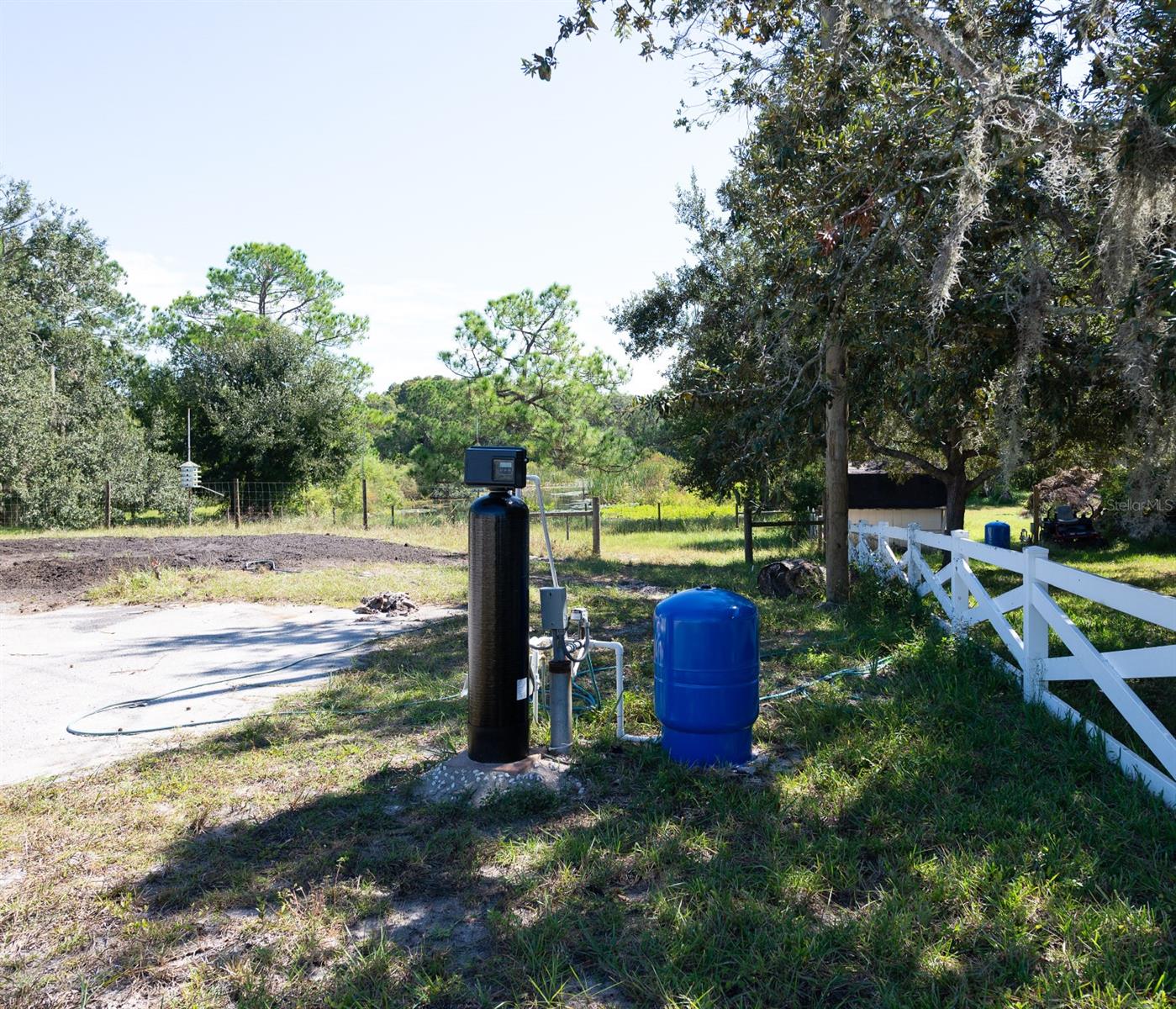 GOLDEN ACRES - Residential