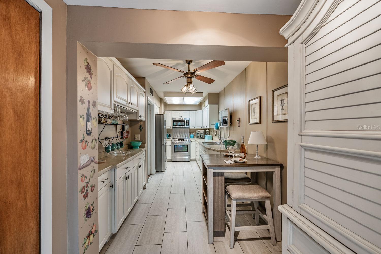 MAIDSTONE CONDO - Residential