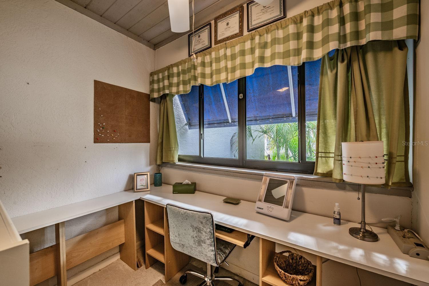 MAIDSTONE CONDO - Residential