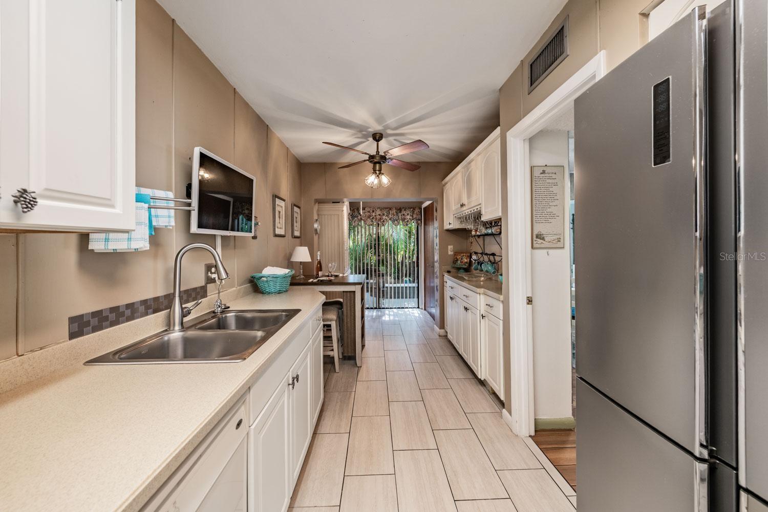 MAIDSTONE CONDO - Residential