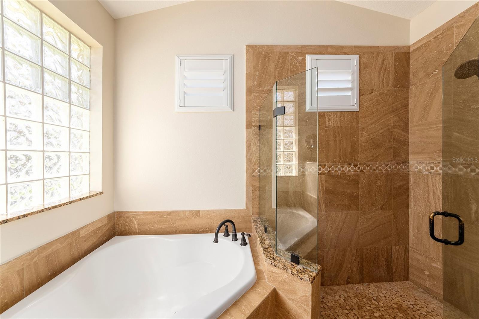 WEST MEADOWS PRCLS 21 & 22 - Residential