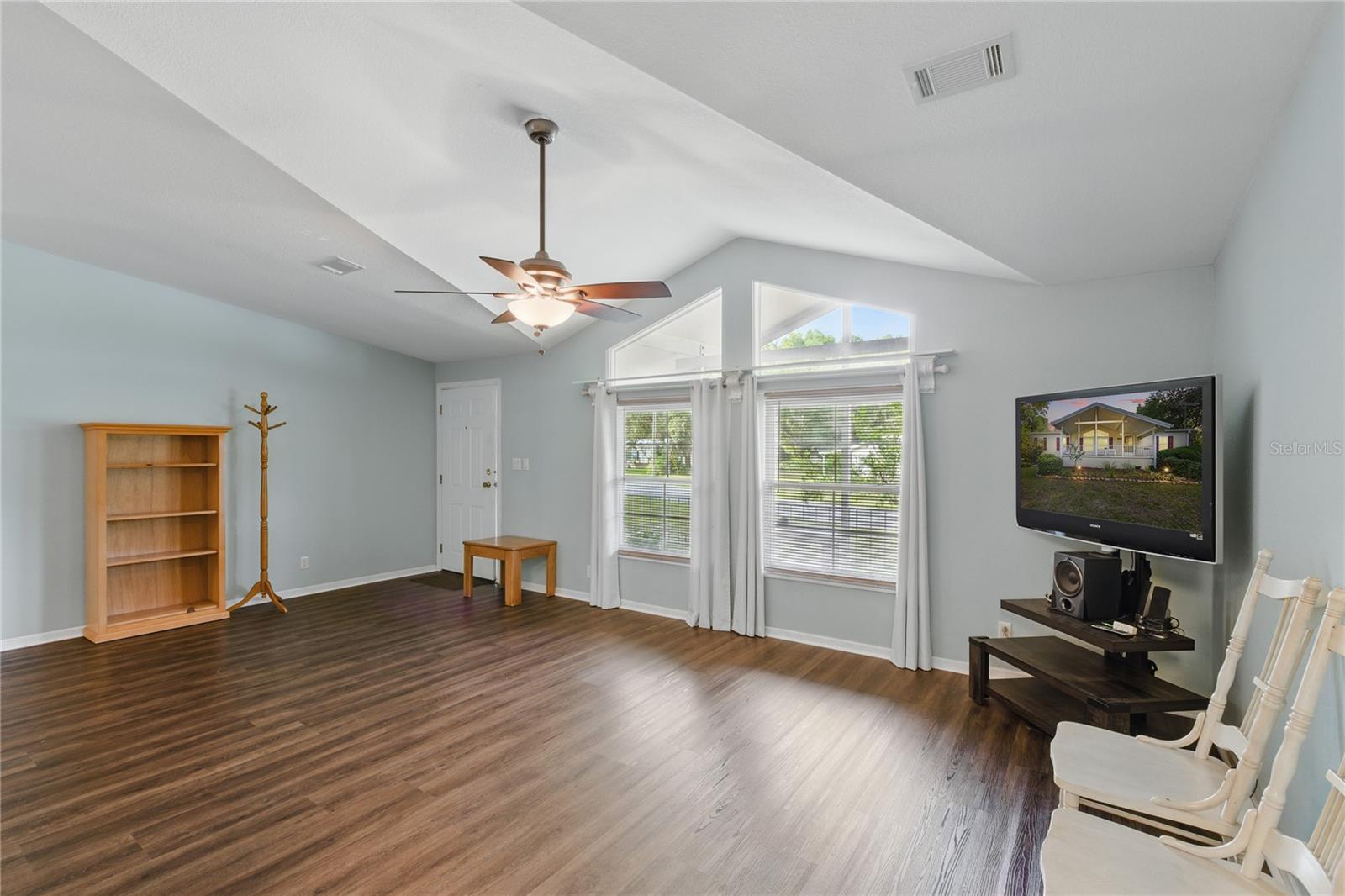 SILVER OAKS SUB PH I - Residential