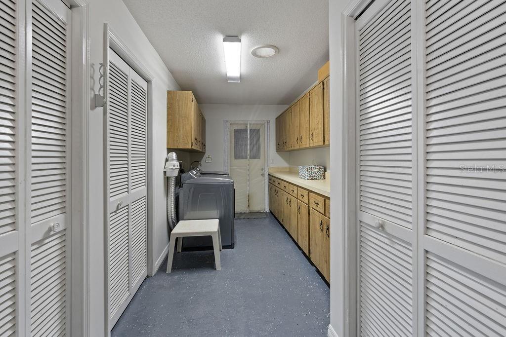 RAINBOW SPGS 01 REP - Residential