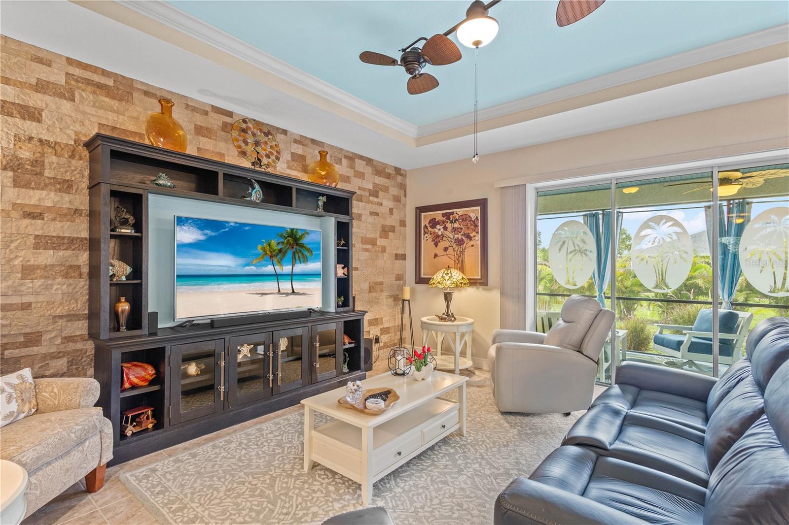 117 BEAU RIVAGE DRIVE