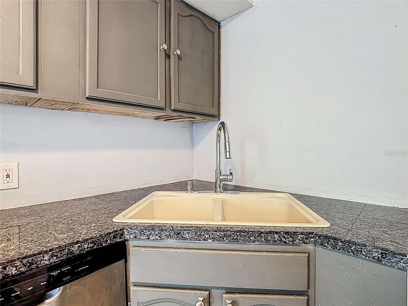 CANAVERAL ACRES 4 - Residential