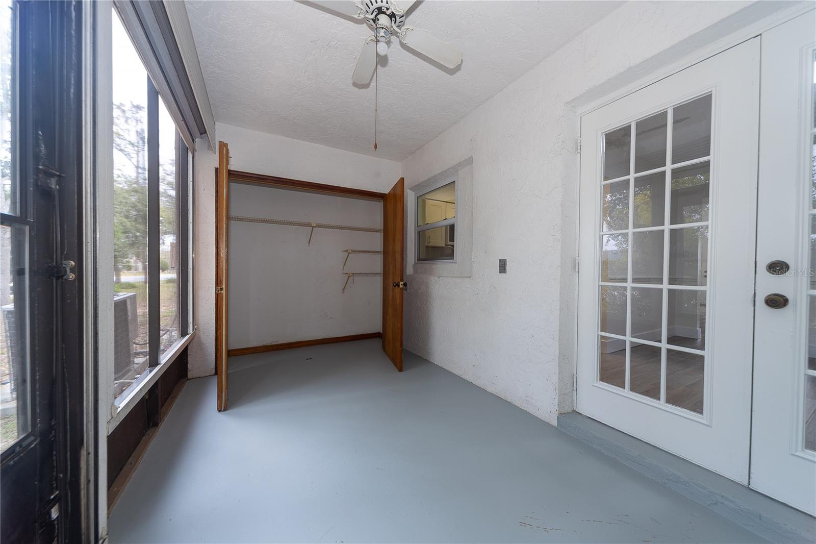 VICEROY CONDO PH 01 - Residential