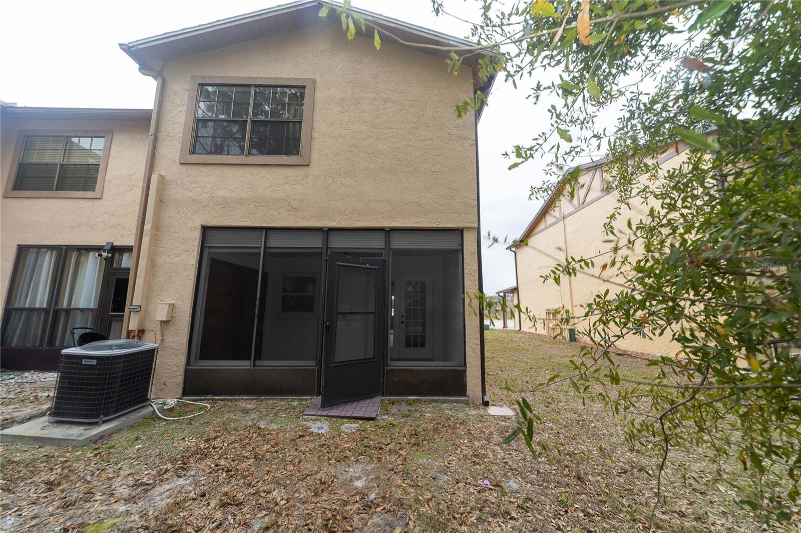 VICEROY CONDO PH 01 - Residential