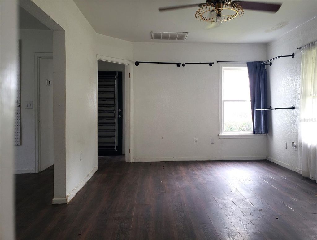 Photo of 187 Avenue D NW, Winter Haven, FL 33881 (MLS # P4937235)