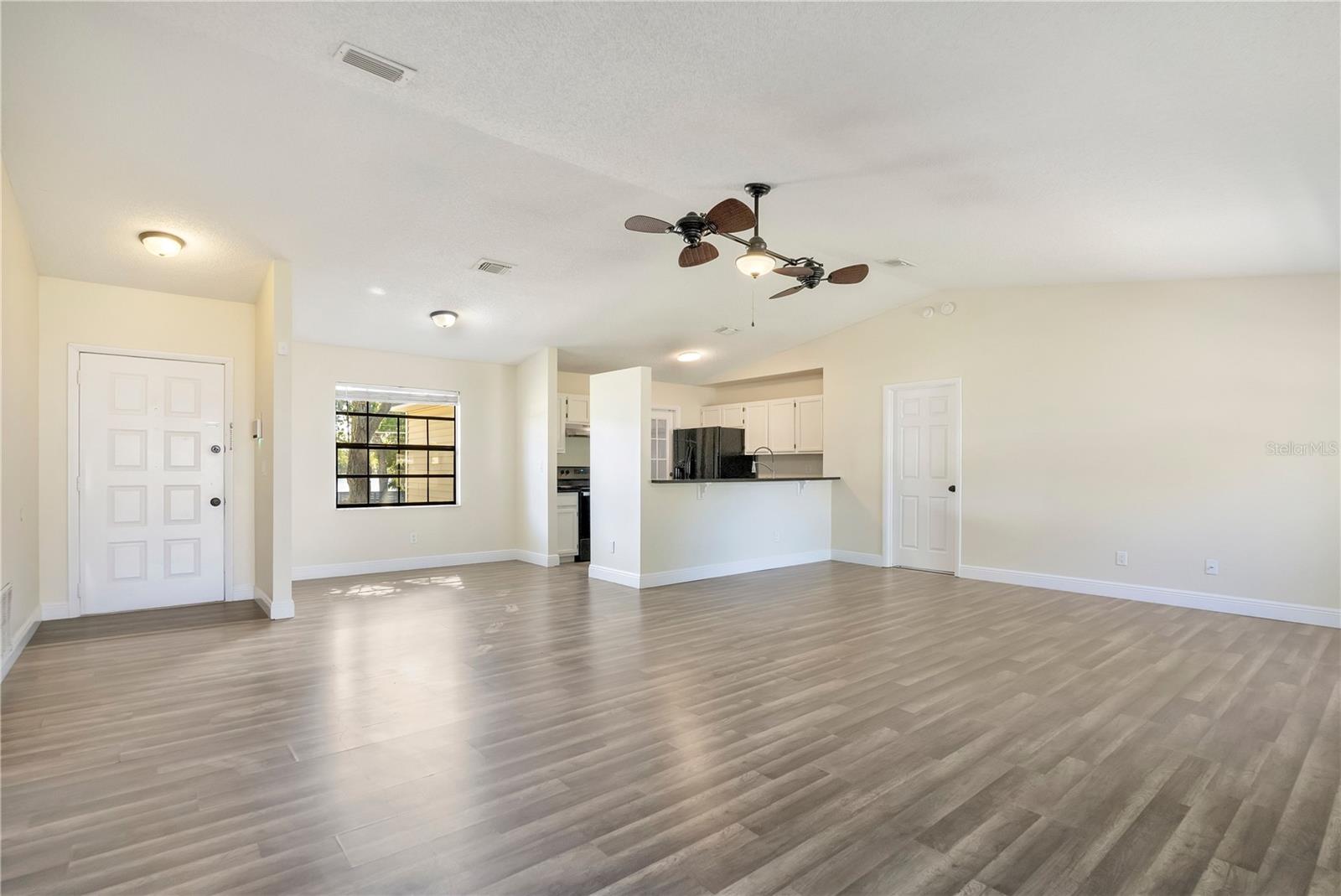 DREAM LAKE - Residential