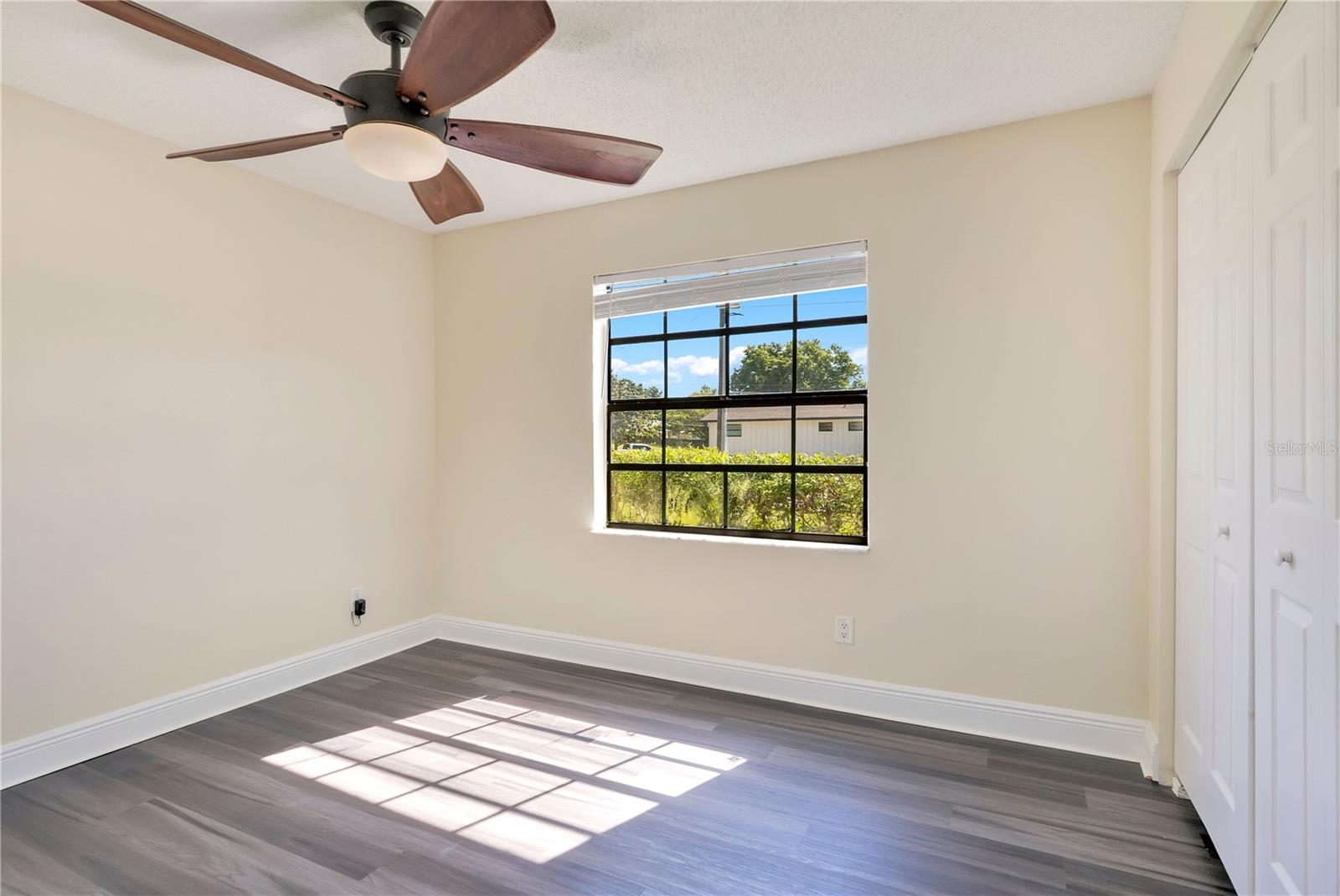 DREAM LAKE - Residential