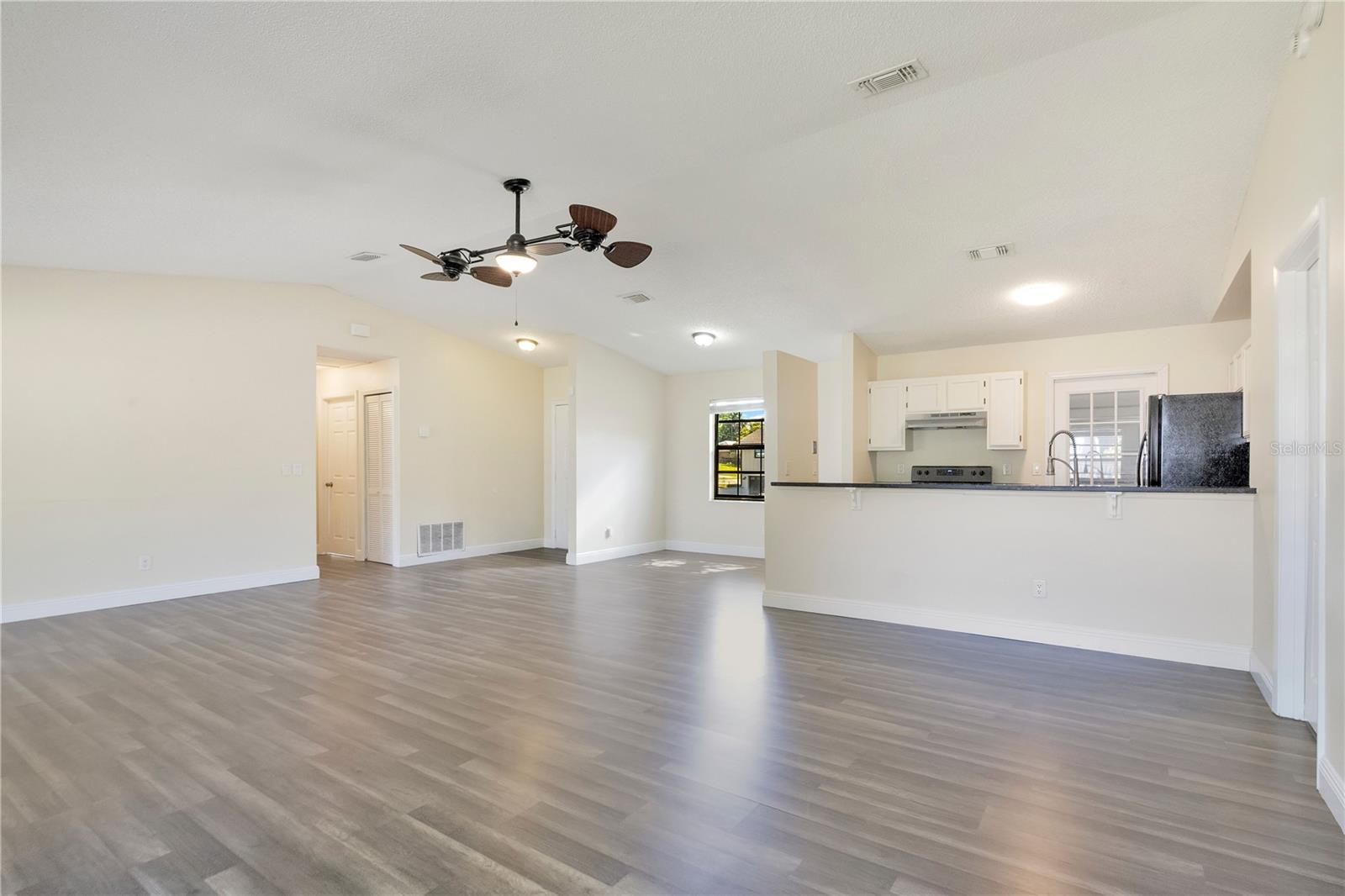 DREAM LAKE - Residential