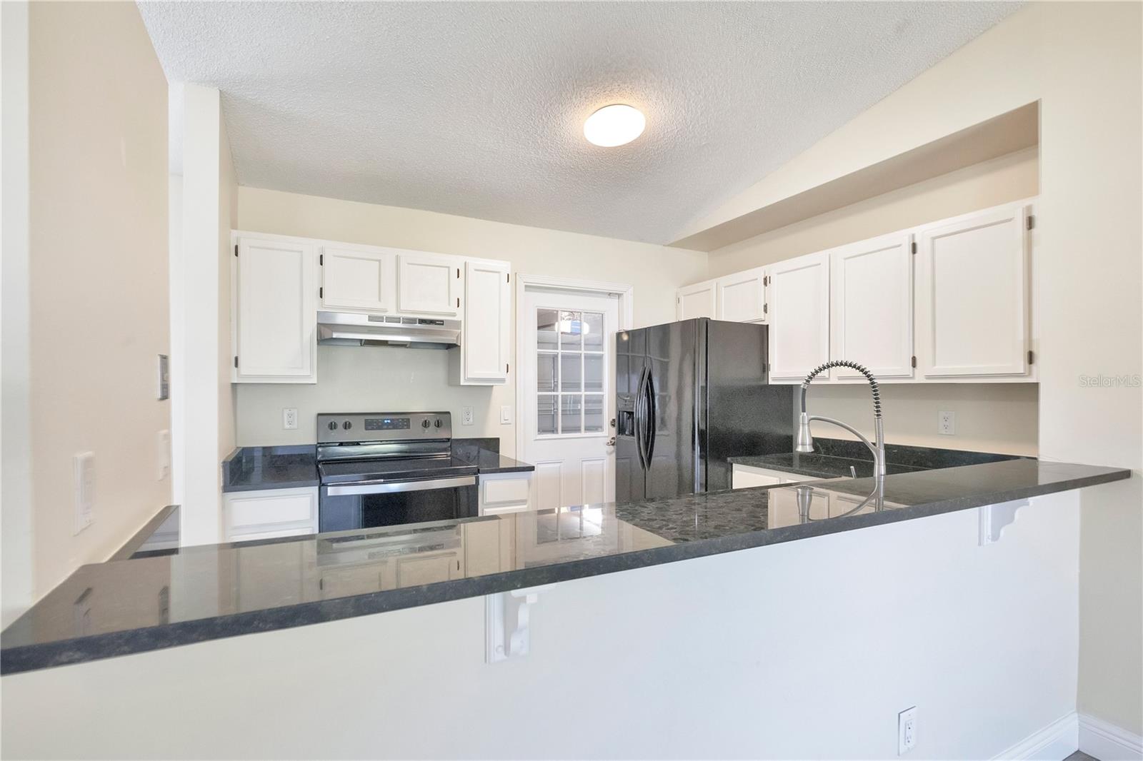 DREAM LAKE - Residential