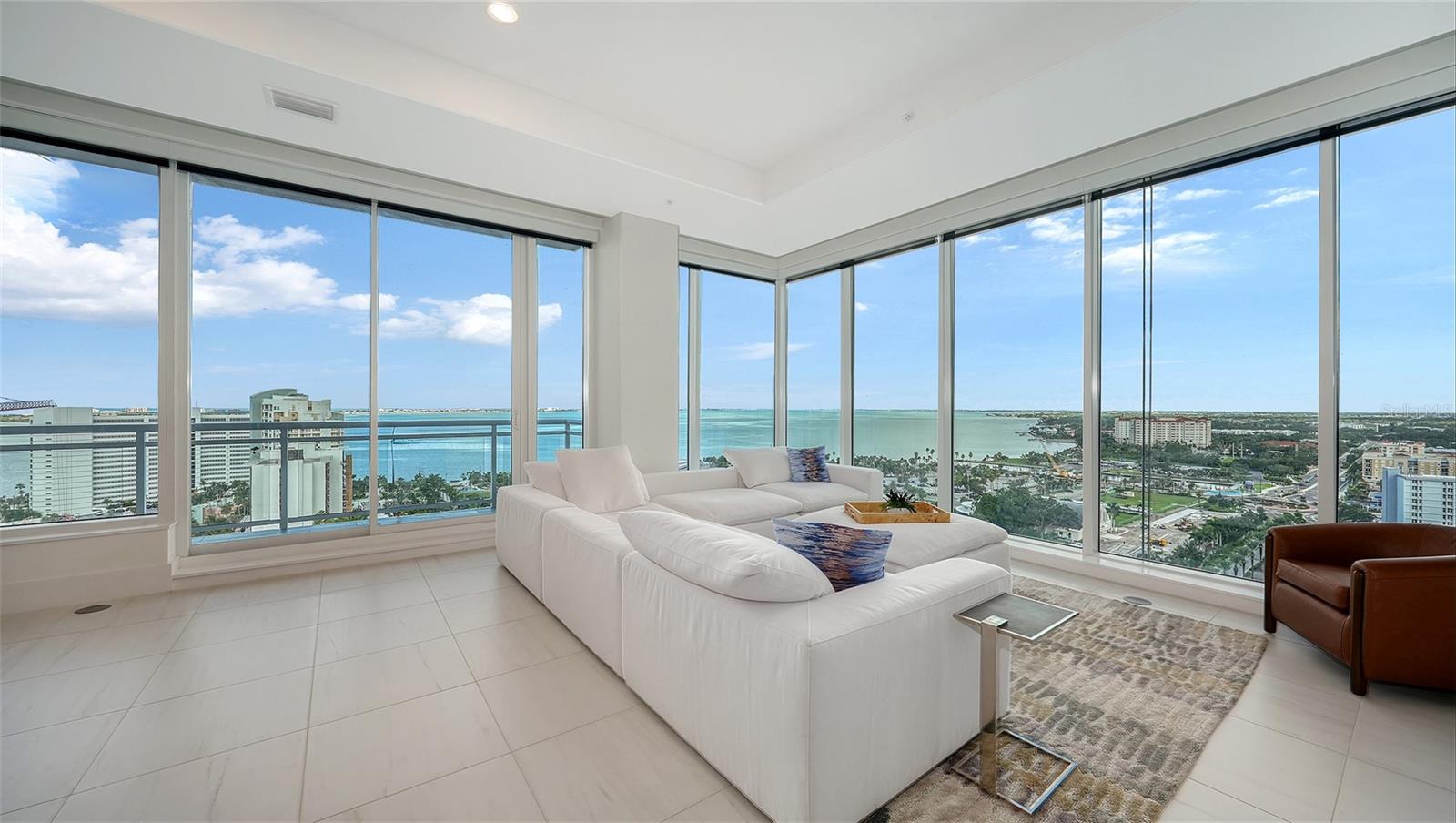 540 N TAMIAMI TRAIL 1702