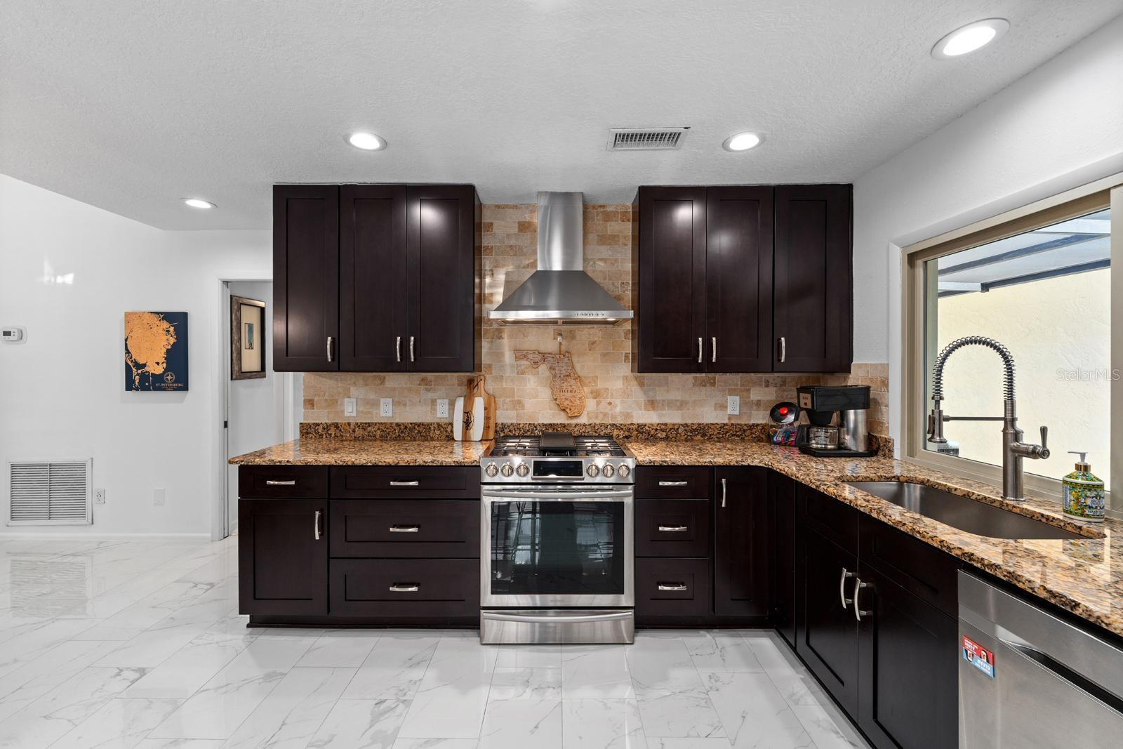 RIVIERA BAY SECOND ADD - Residential