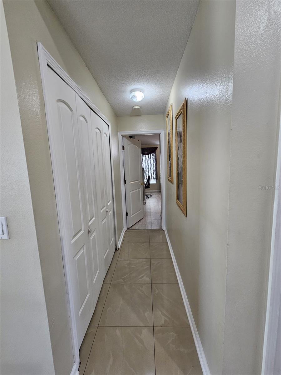 WESTON HILLS SUB - Residential