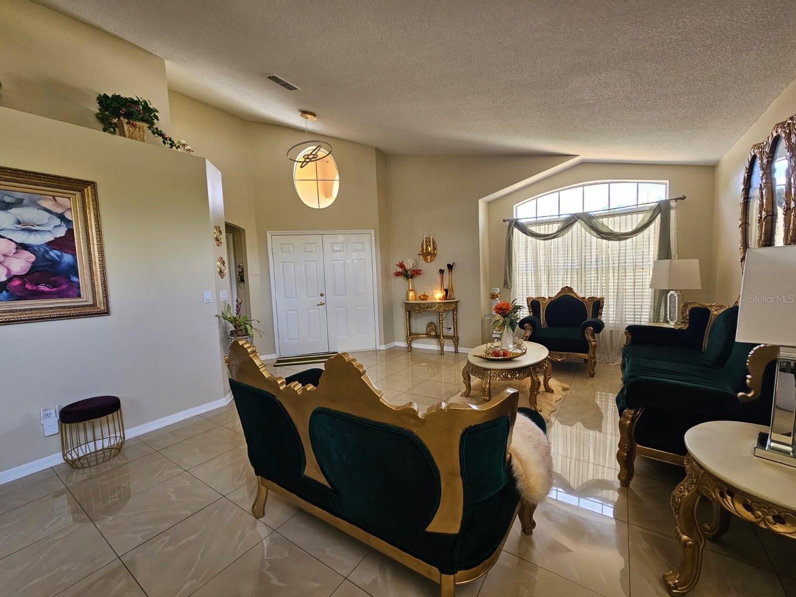 WESTON HILLS SUB - Residential