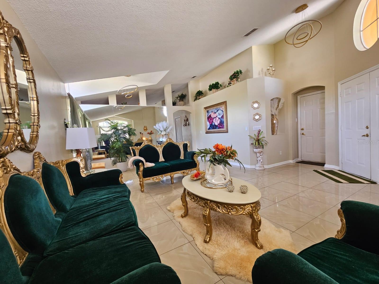 WESTON HILLS SUB - Residential