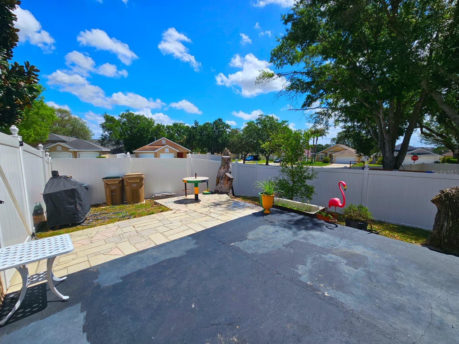 WESTON HILLS SUB - Residential