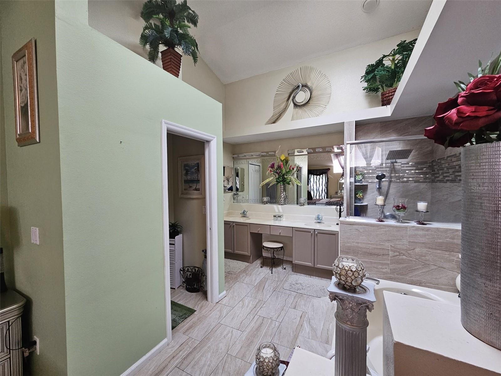 WESTON HILLS SUB - Residential