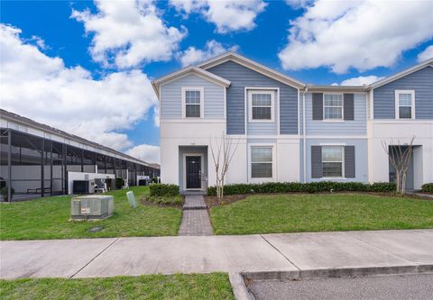 Photo of 1370 Lava Tree Drive, Davenport, FL 33897 (MLS # S5141993)