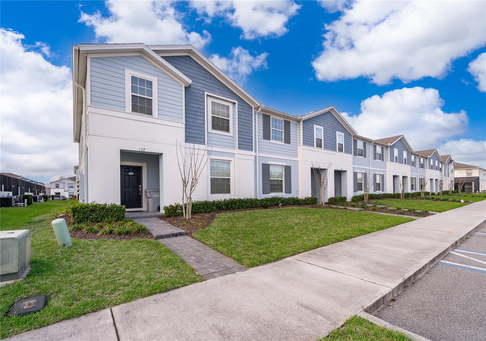 1370 LAVA TREE DRIVE