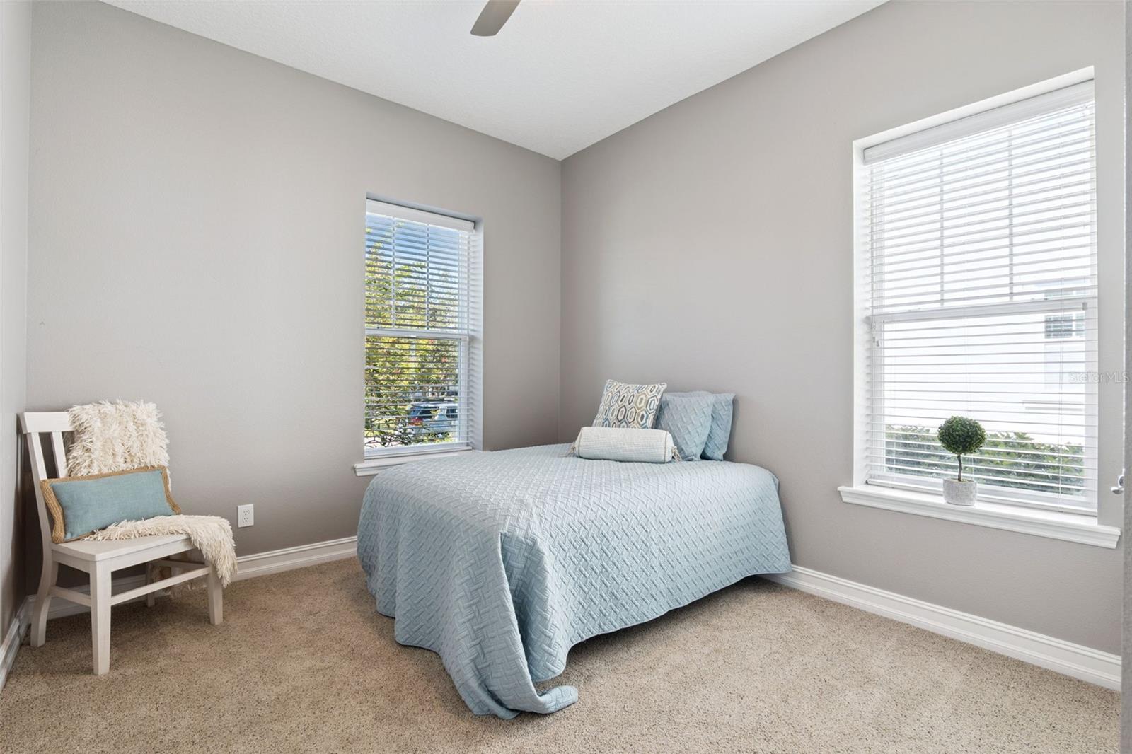OAKLAND PARK - Residential