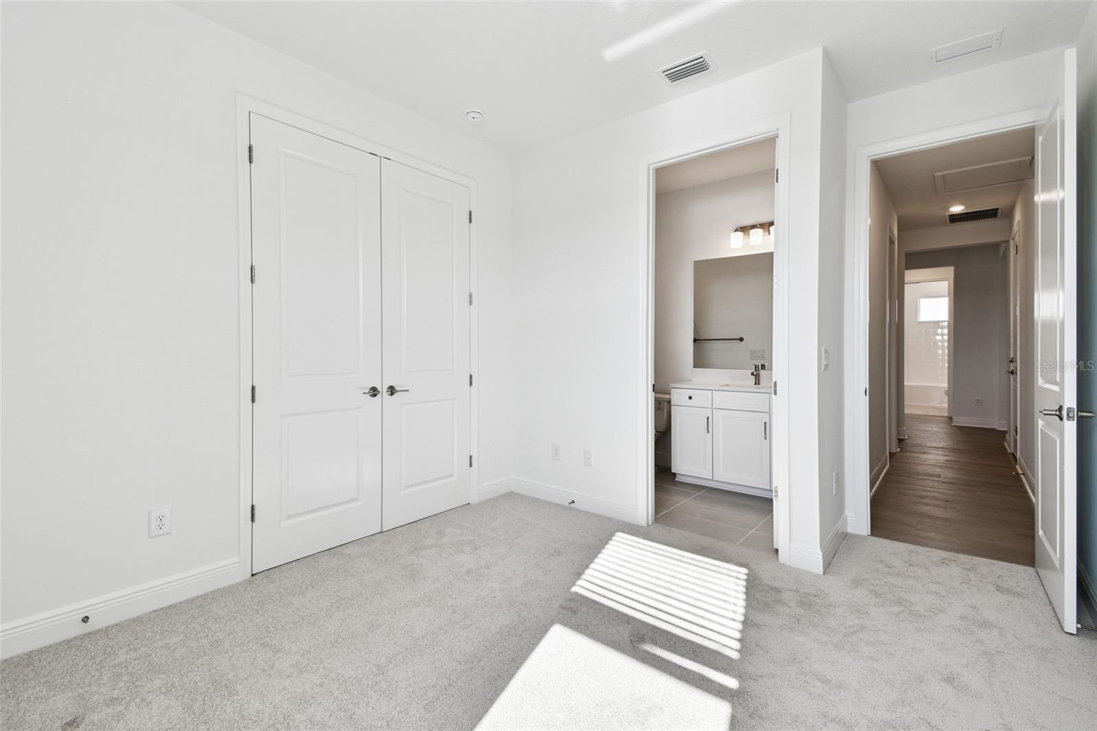 CREEKS EDGE AT TWIN RIVERS - Residential